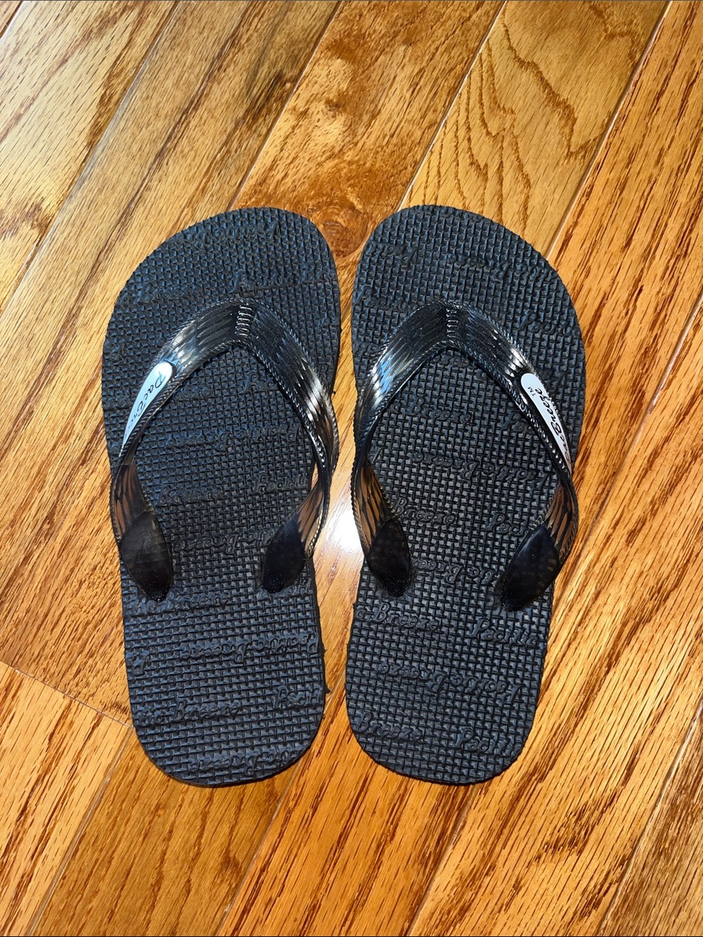 Pacifica Black Textured Flip-Flop Sandals